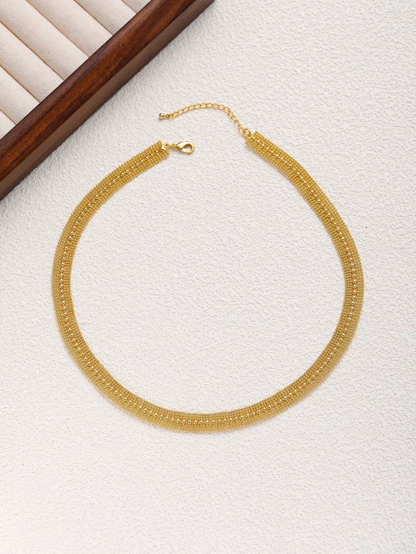 Elegant Gold Mesh Choker Necklace