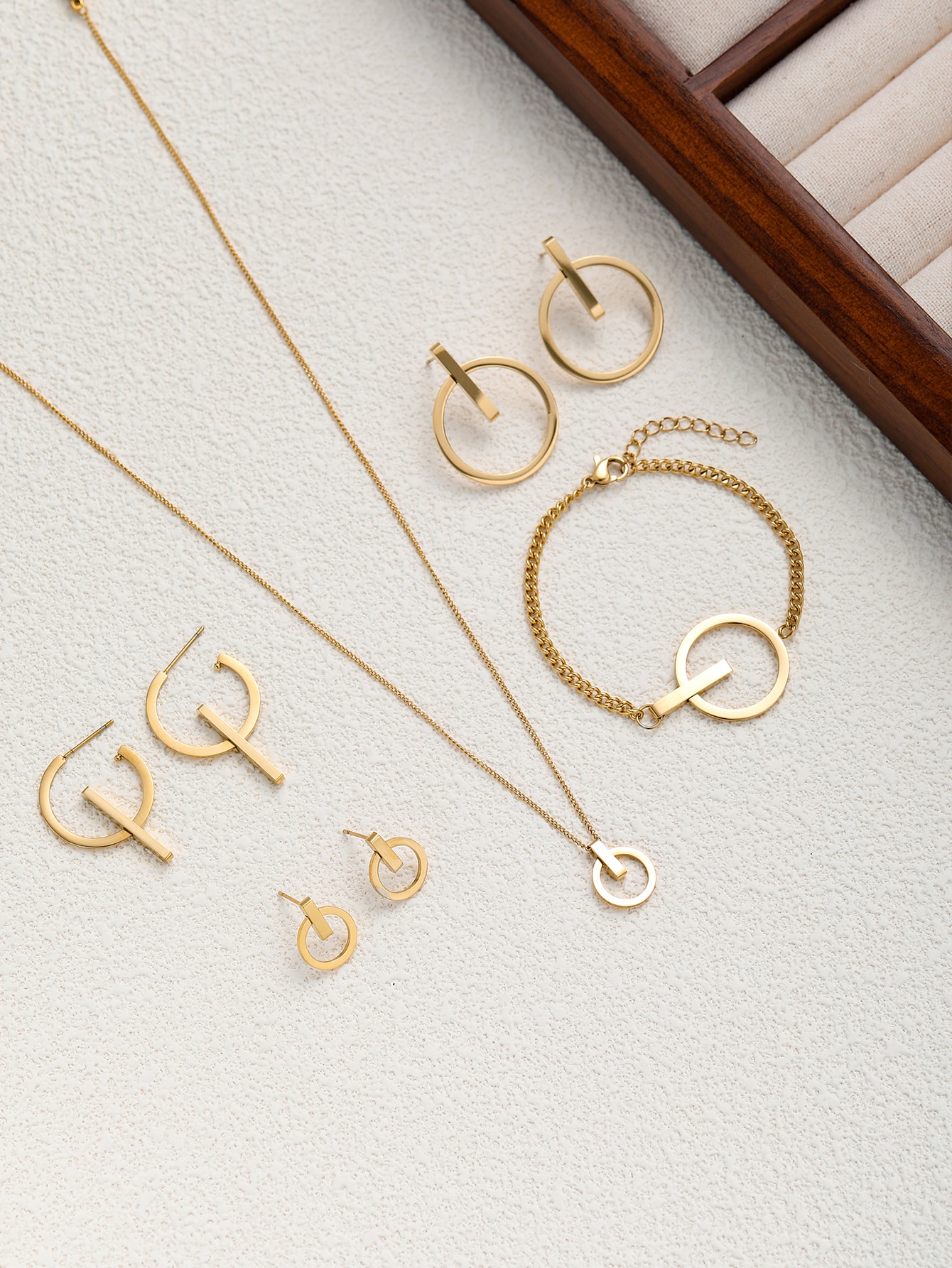 Minimalist circle T-bar Jewelry Set