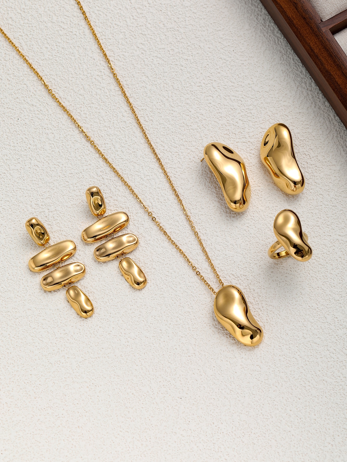 Statement Bean-Shaped Jewelry Set
